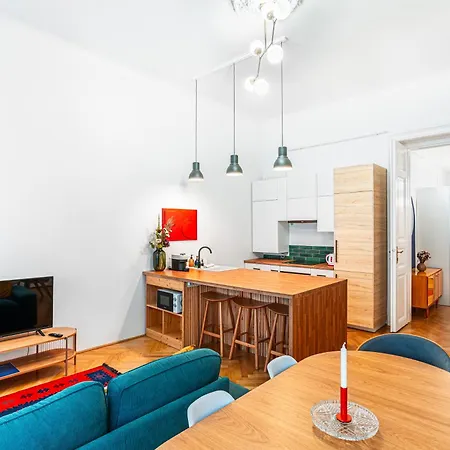 Lejlighed Eclectic Downtown On Kiraly Street, Calm And *