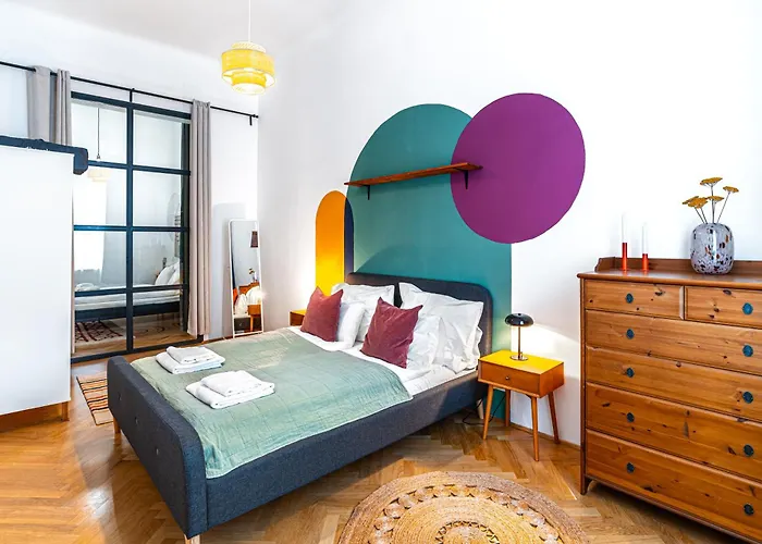 Eclectic Downtown On Kiraly Street, Calm And