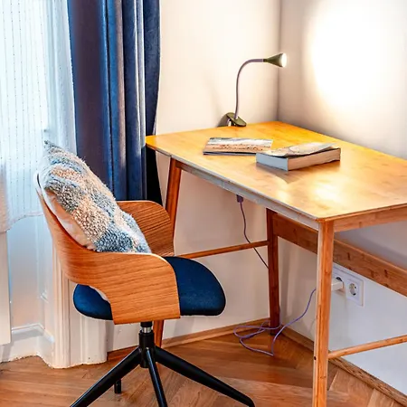 Eclectic Downtown On Kiraly Street, Calm And Apartament Budapeszt